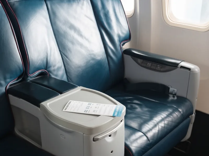 Siège d’avion avec carte d’embarquement, pre-seating Sérénité Flight